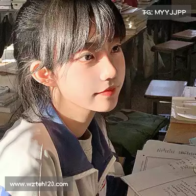 乌忱韵